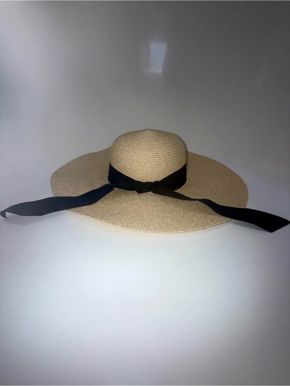 FURTALK Wide Brim Straw Sun Hat with Black Ribbon Size Small NWOT